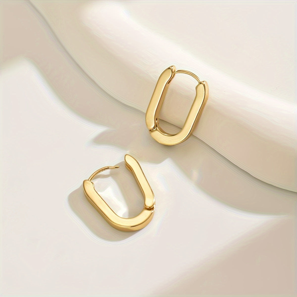 Salomé - Elegant Geometric Earrings