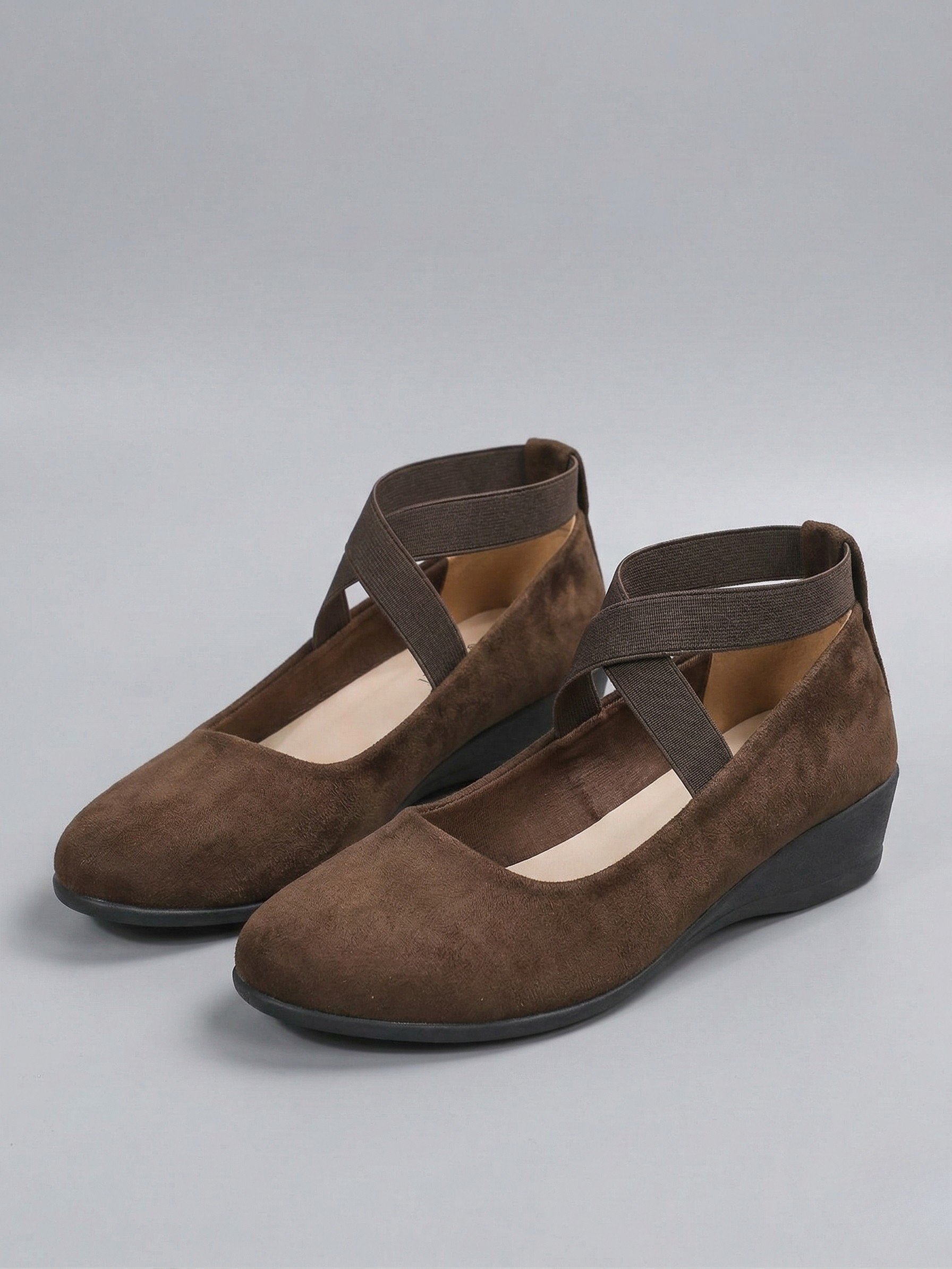Madeleine | Closed and Comfortable Wedge Shoes