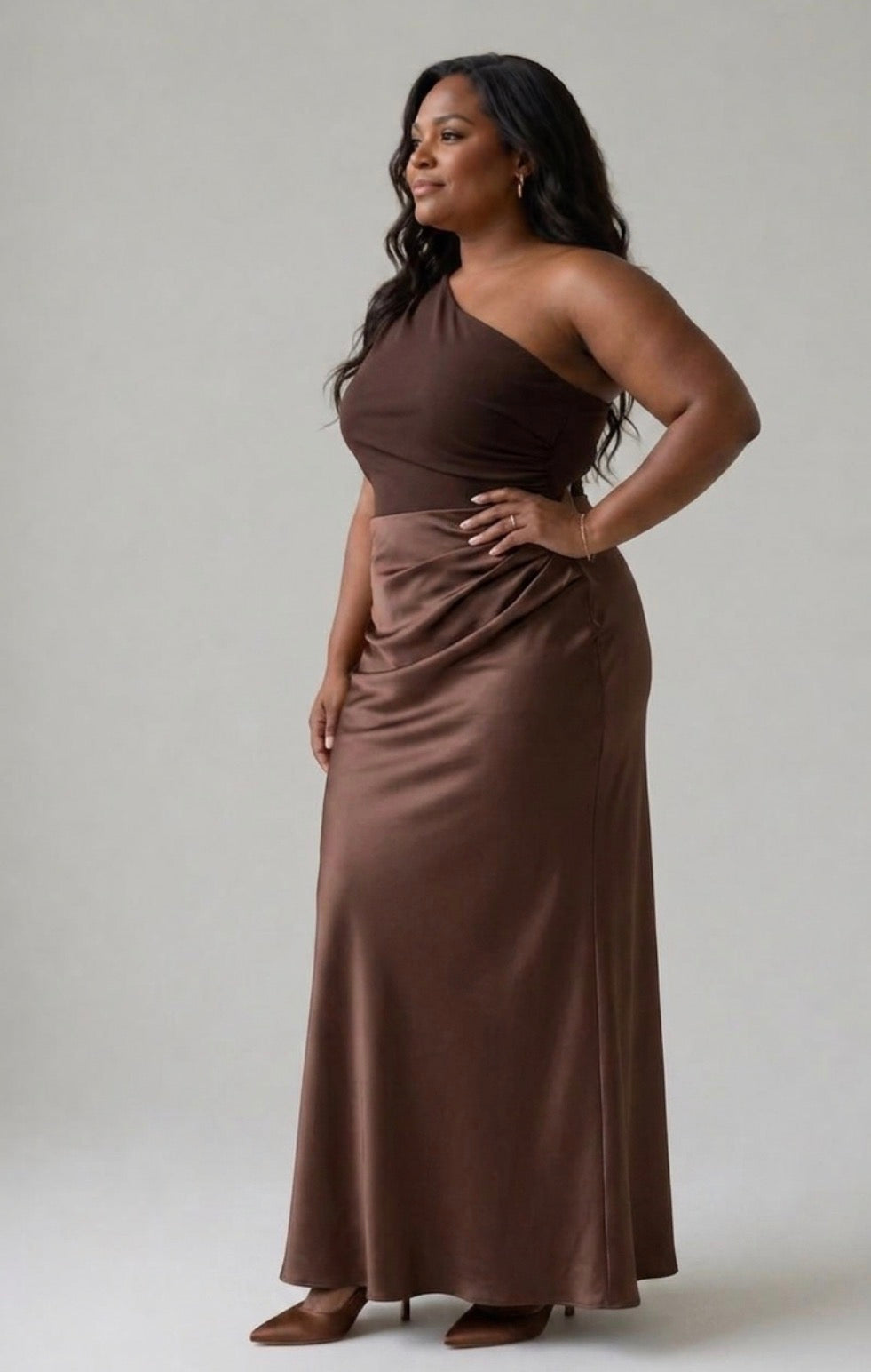 Ellis & Johnson™ | Maxi Dress with a Guilt in Satin