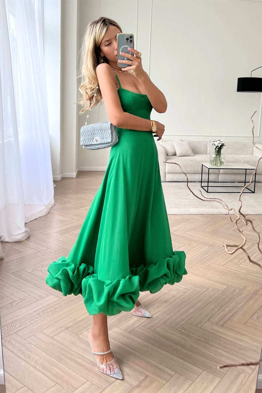 Ellis & Johnson™ | Elegant Flowing Dress
