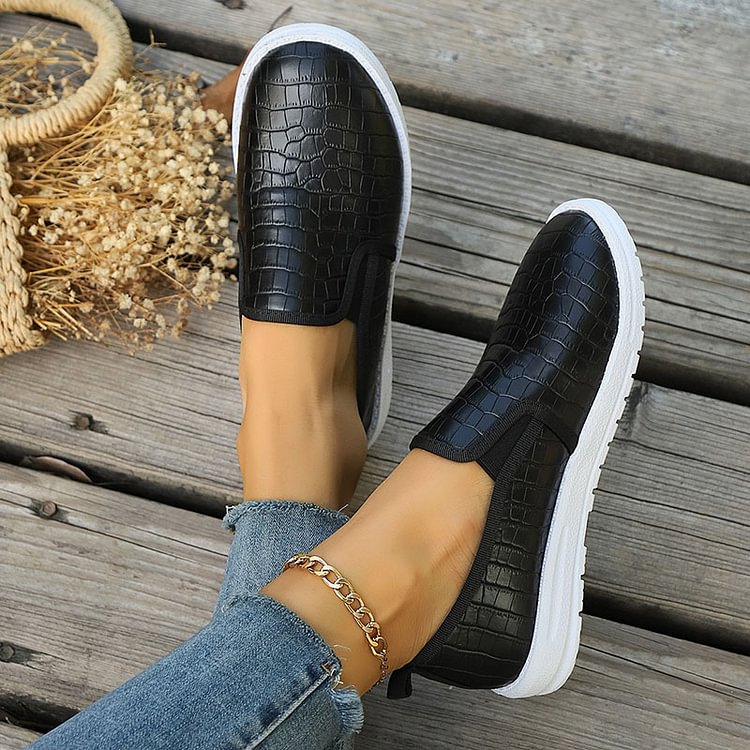 Petra | Stylish Moccasins