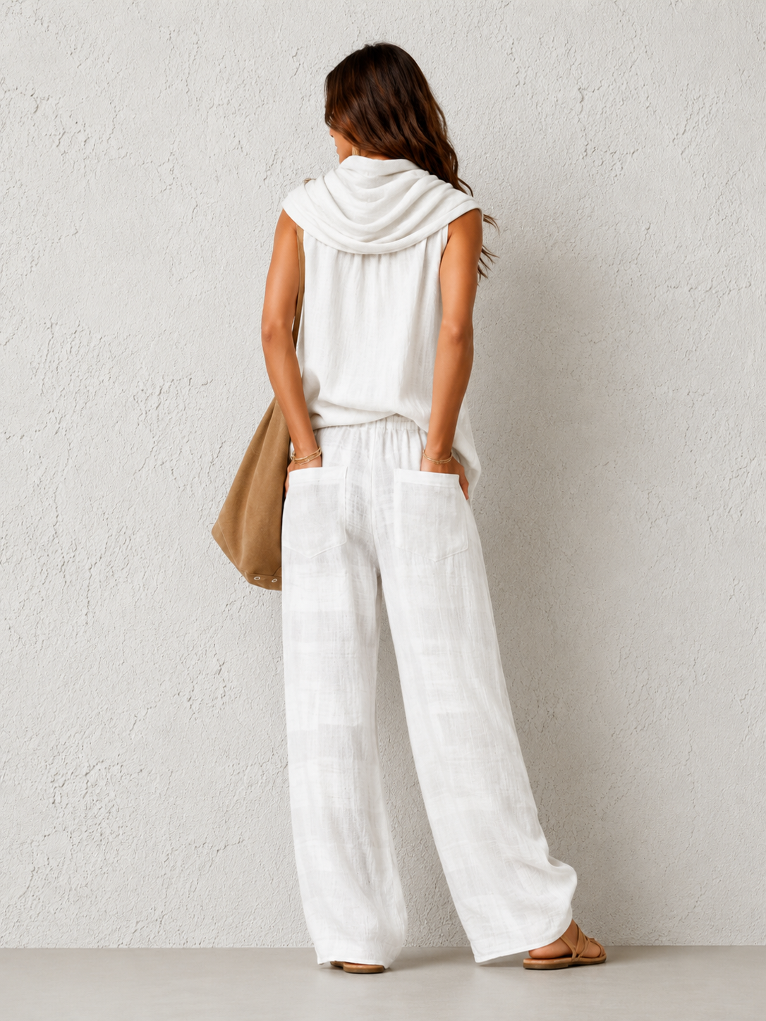 Comfortable and Elegant Natural Set in White