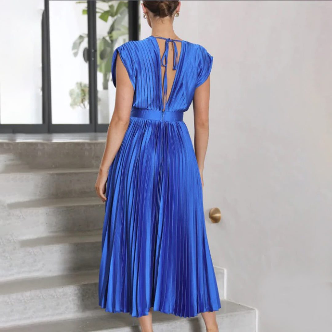 Ellis & Johnson™ | Timeless Pleated Midi Dress