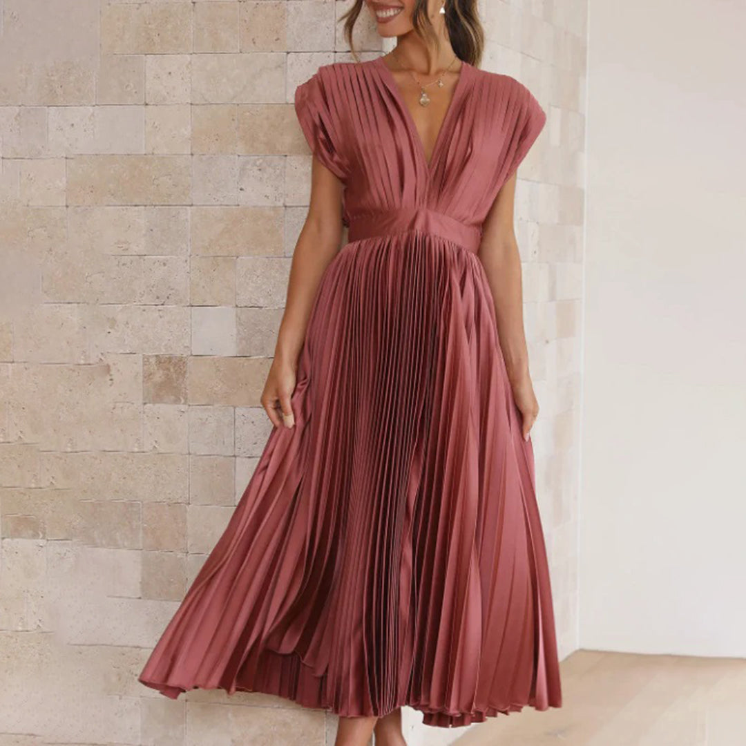Ellis & Johnson™ | Timeless Pleated Midi Dress