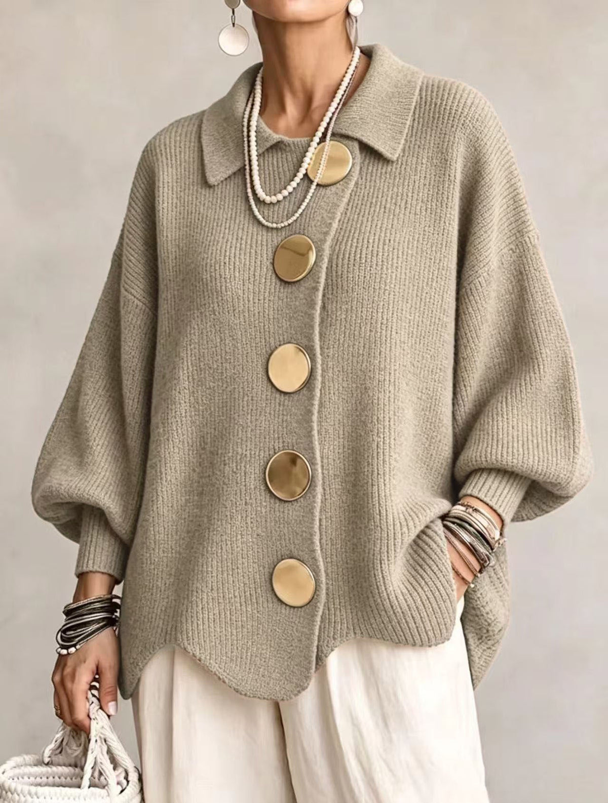 Isadora | Oversized Cardigan with Metallic Buttons
