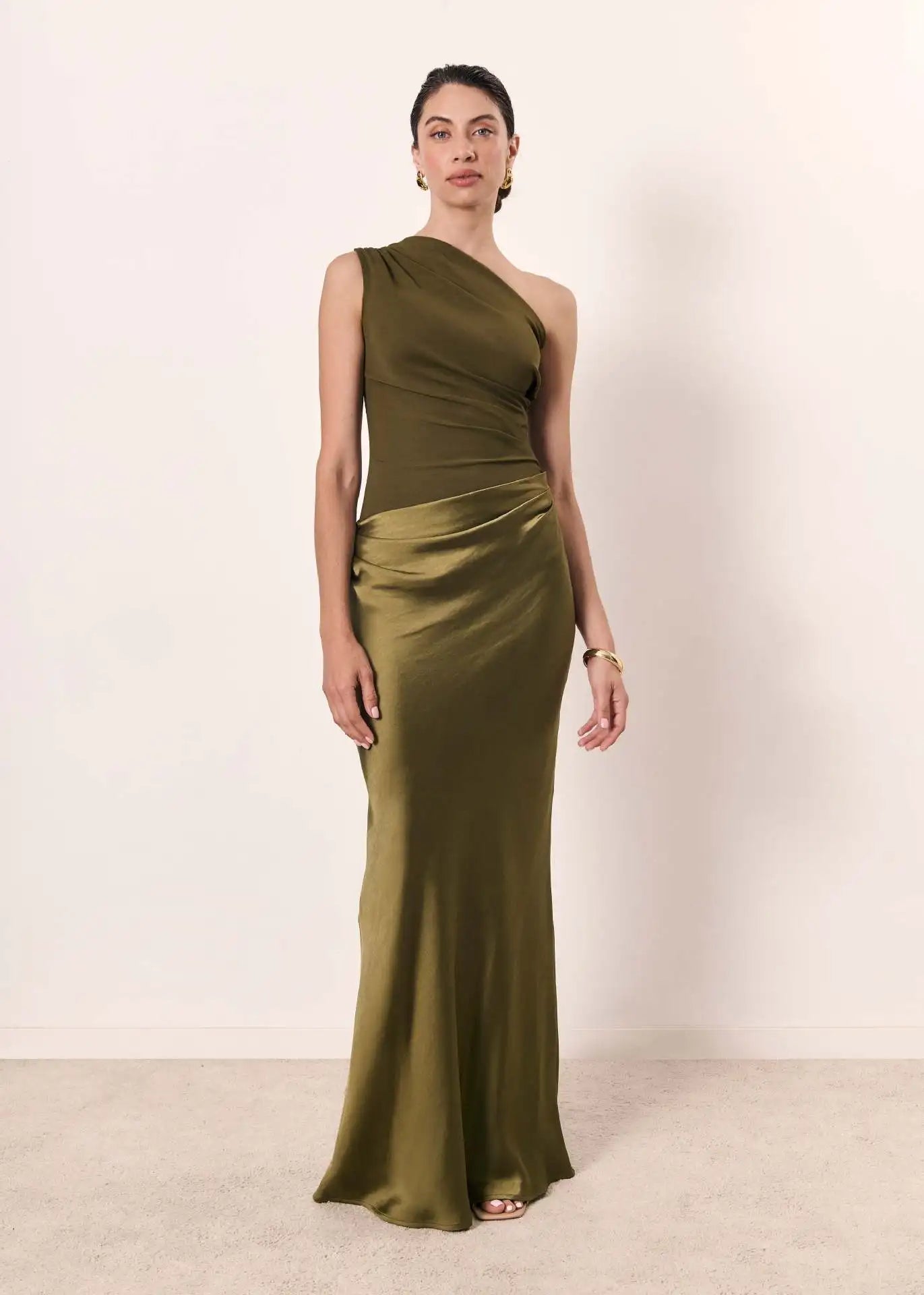 Ellis & Johnson™ | Maxi Dress with a Guilt in Satin