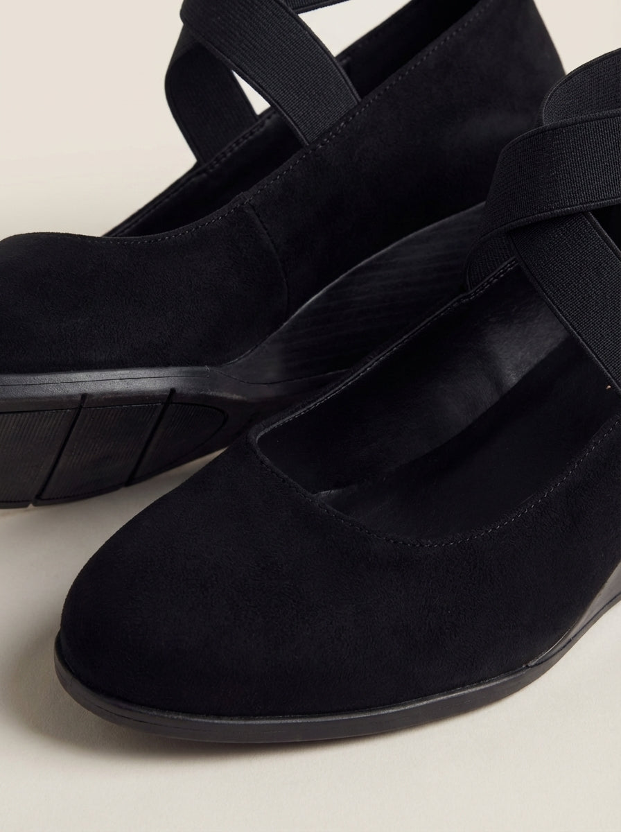 ANA | Wedge Shoes with Cross Straps – Wells & Rose