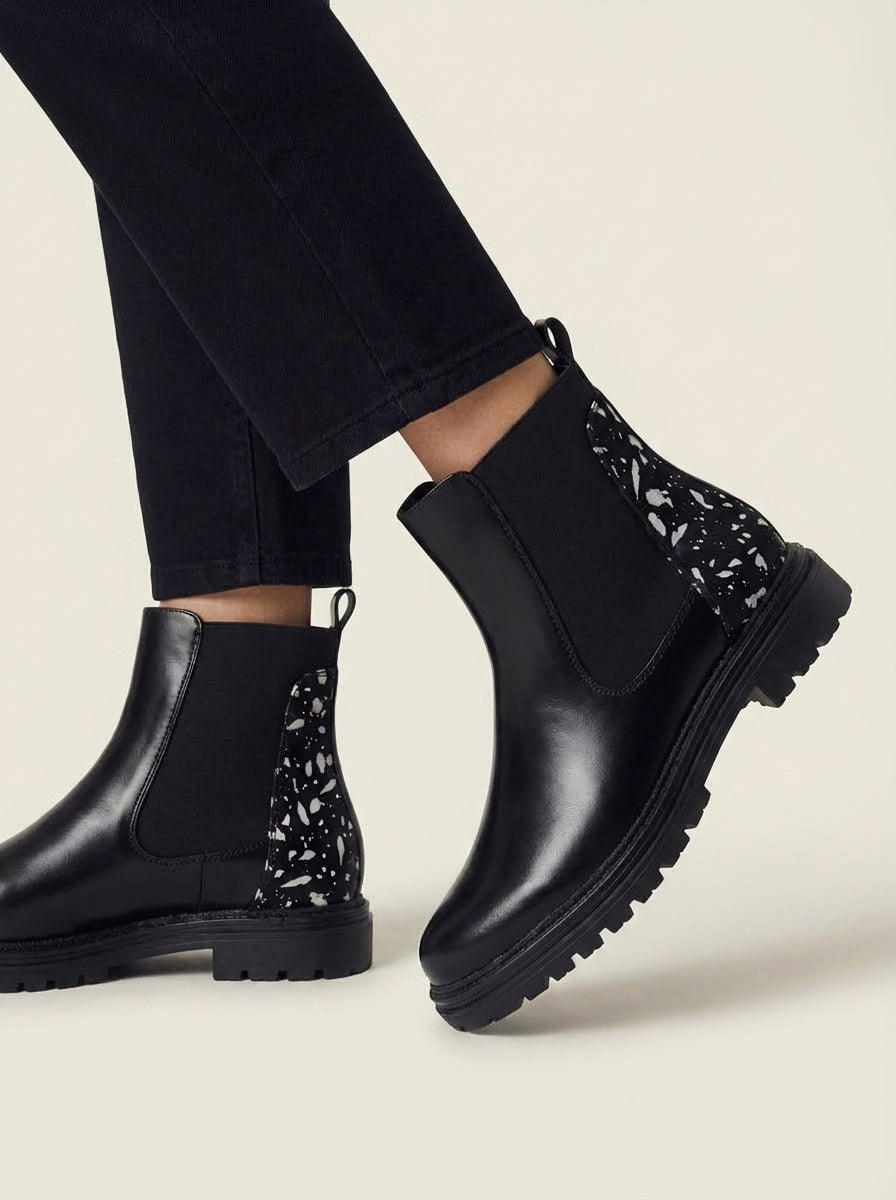 NOELLE | Speckled-Heel Black Chelsea Boots – Wells & Rose