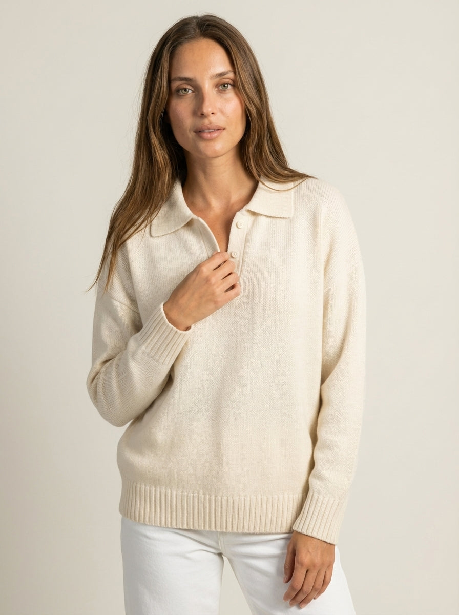 Laura - Knit Sweater with Elegant Collar