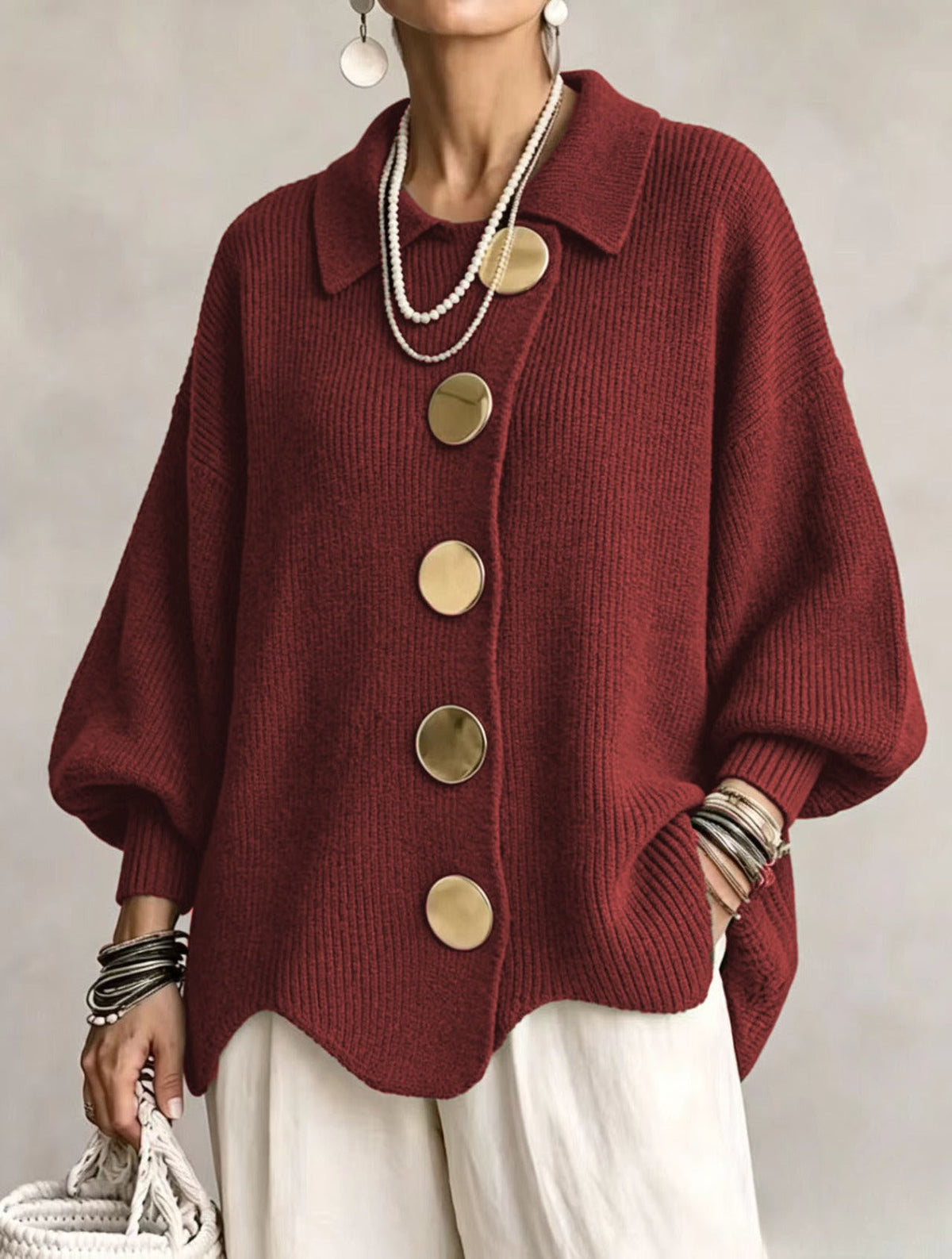 Ilona | Oversized cardigan with collar and large metal buttons