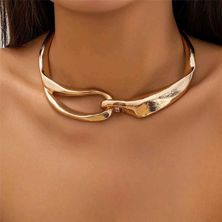 Rosario - Bold Textured Gold Necklace