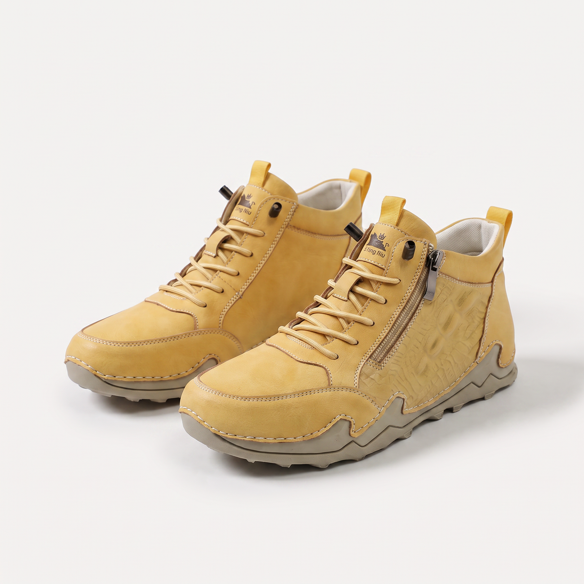 Lotte – Comfortable Zip Sneaker for Every Day