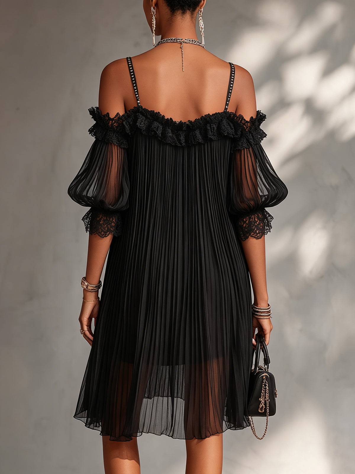 Céleste | Mini black dress with off-the-shoulder and lace