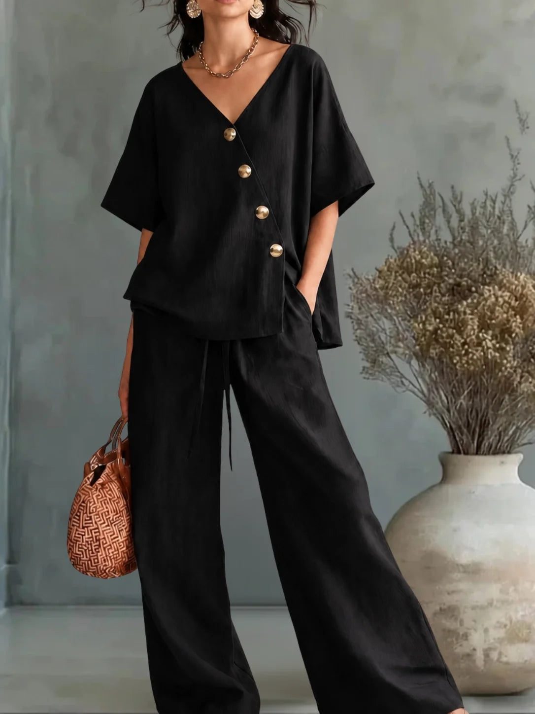 Greta | Complete V-Neck with Buttons