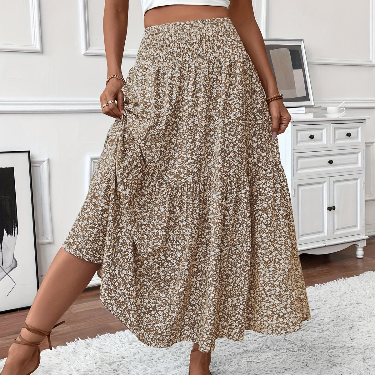 Elowen | Ditsy Floral Midi Skirt – Wells & Rose