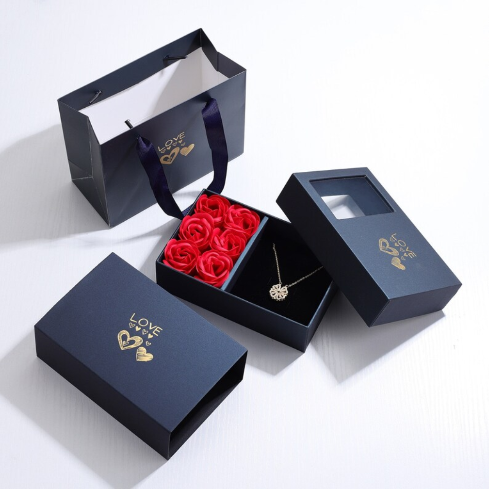 Aurore | Solitaire Ring with Twisted Crystal Setting