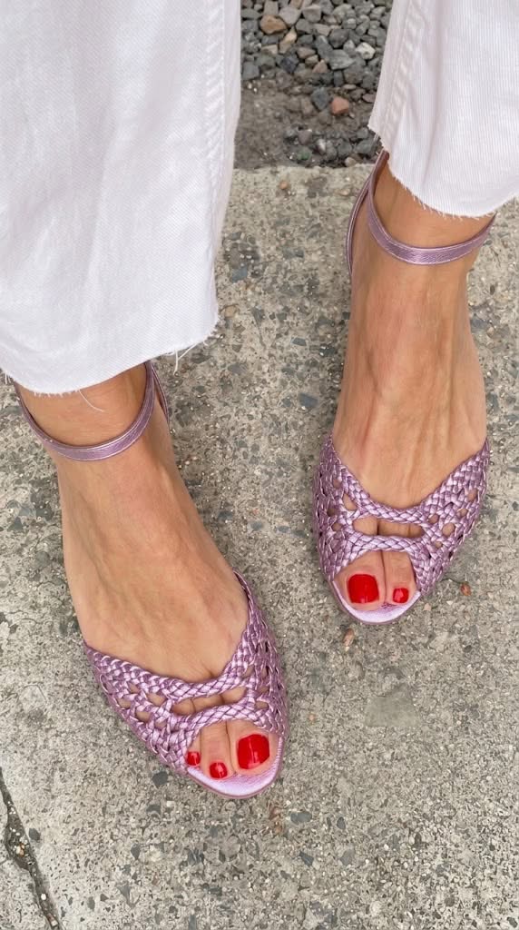 Jolina - Golden Woven Sandals