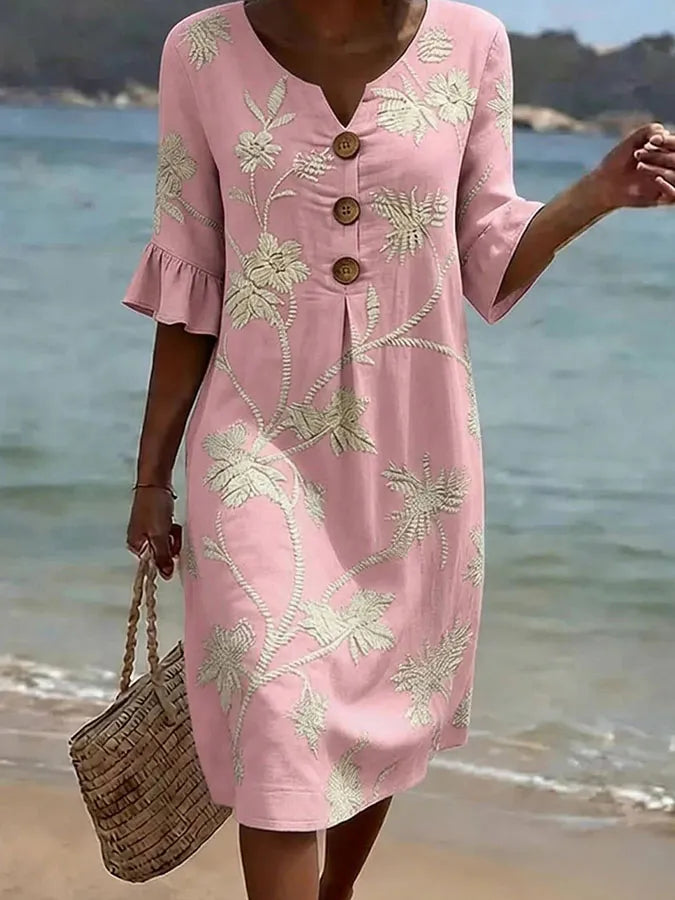 Casual women's dress with floral print