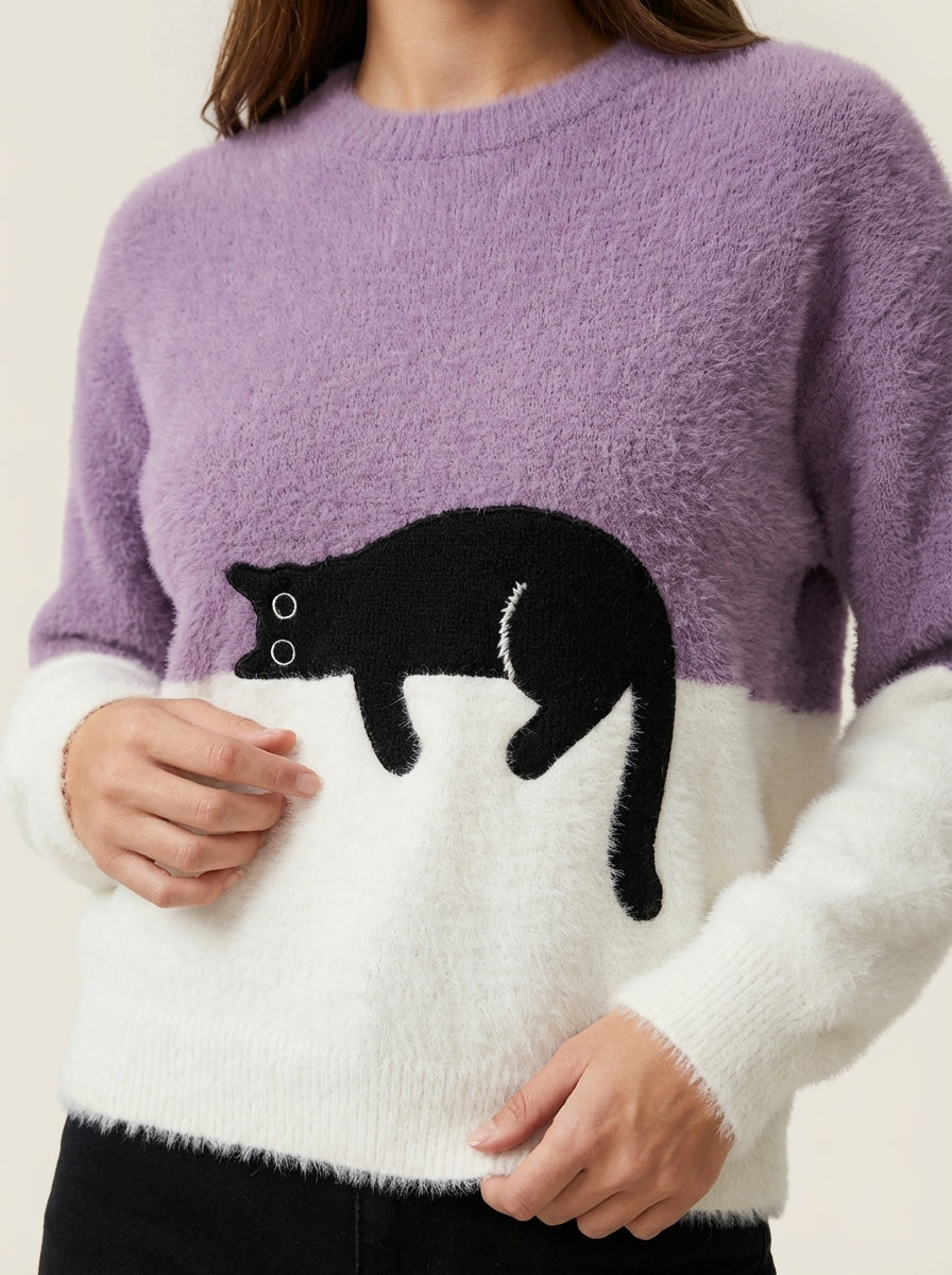 Luna - Women's Sweatshirt with Cat Graphic