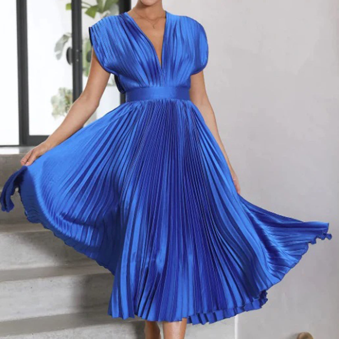 Ellis & Johnson™  | Timeless Pleated Midi Dress