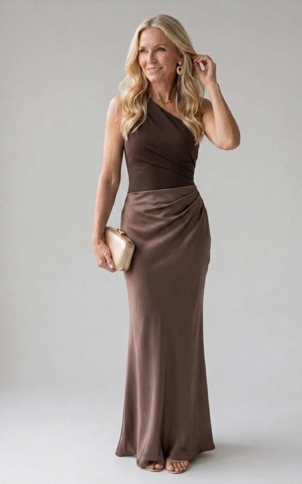 Ellis & Johnson™  | Maxi Dress with a Guilt in Satin