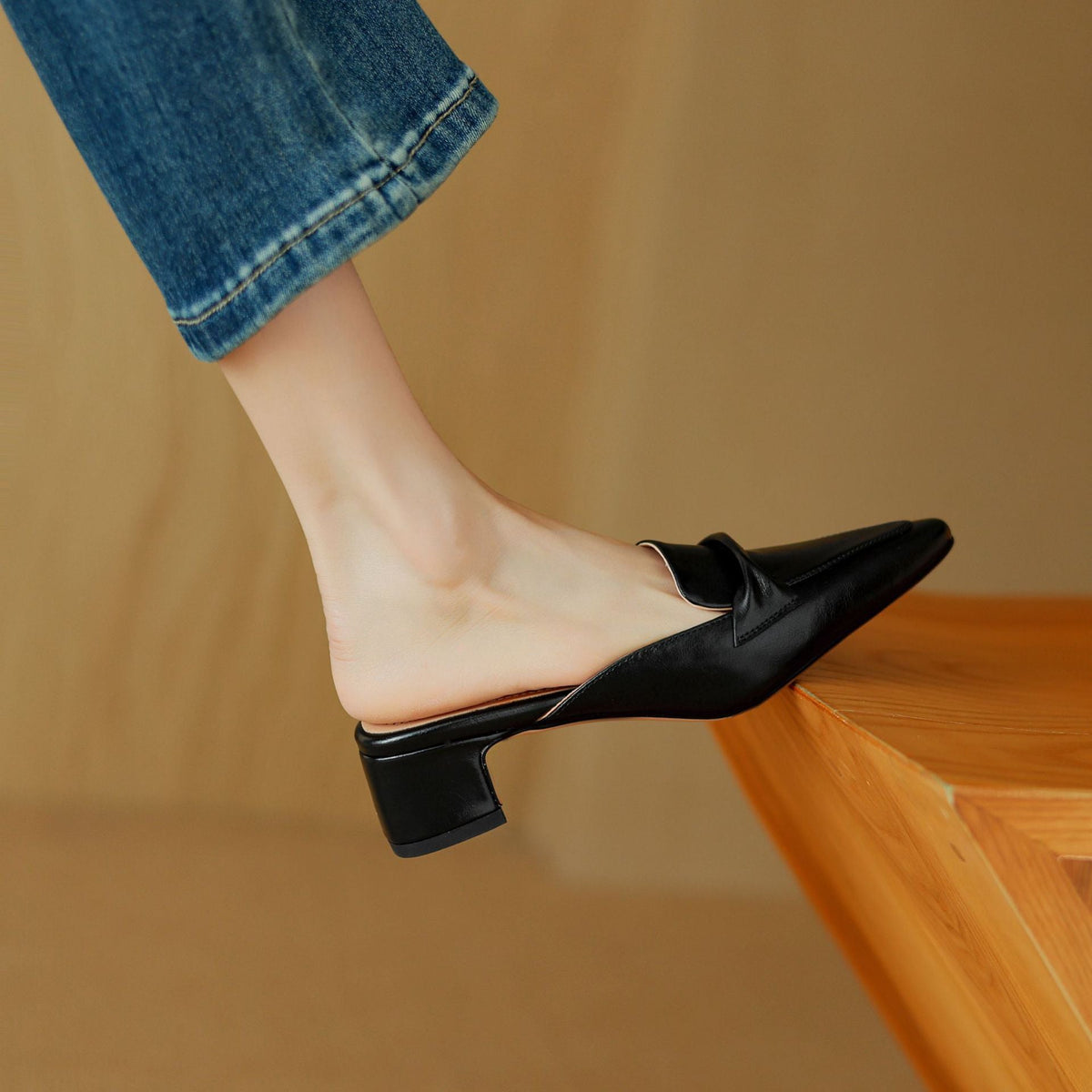 Erlen | Genuine Leather Mules