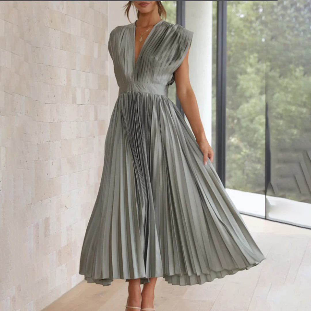 Ellis & Johnson™  | Timeless Pleated Midi Dress