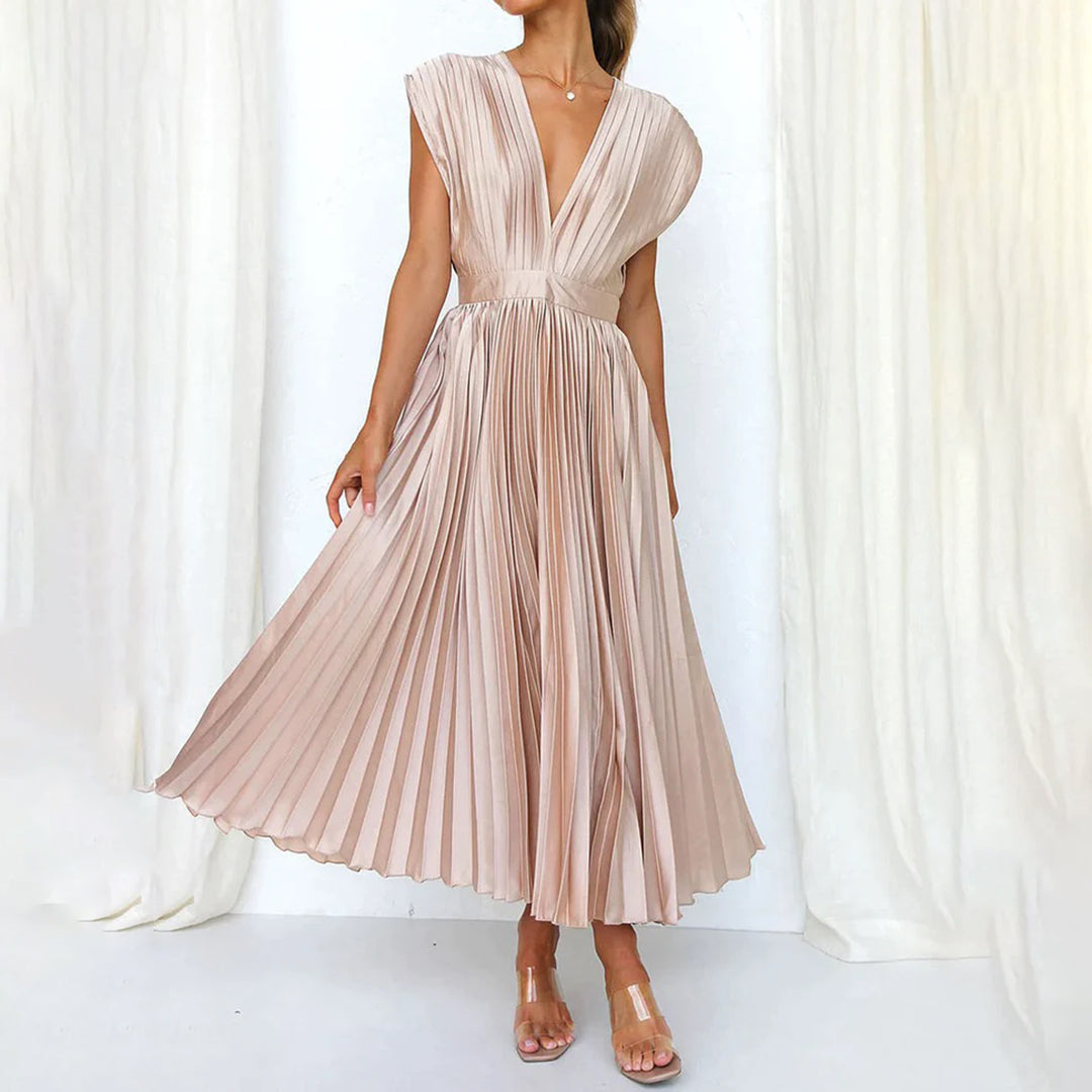 Ellis & Johnson™  | Timeless Pleated Midi Dress