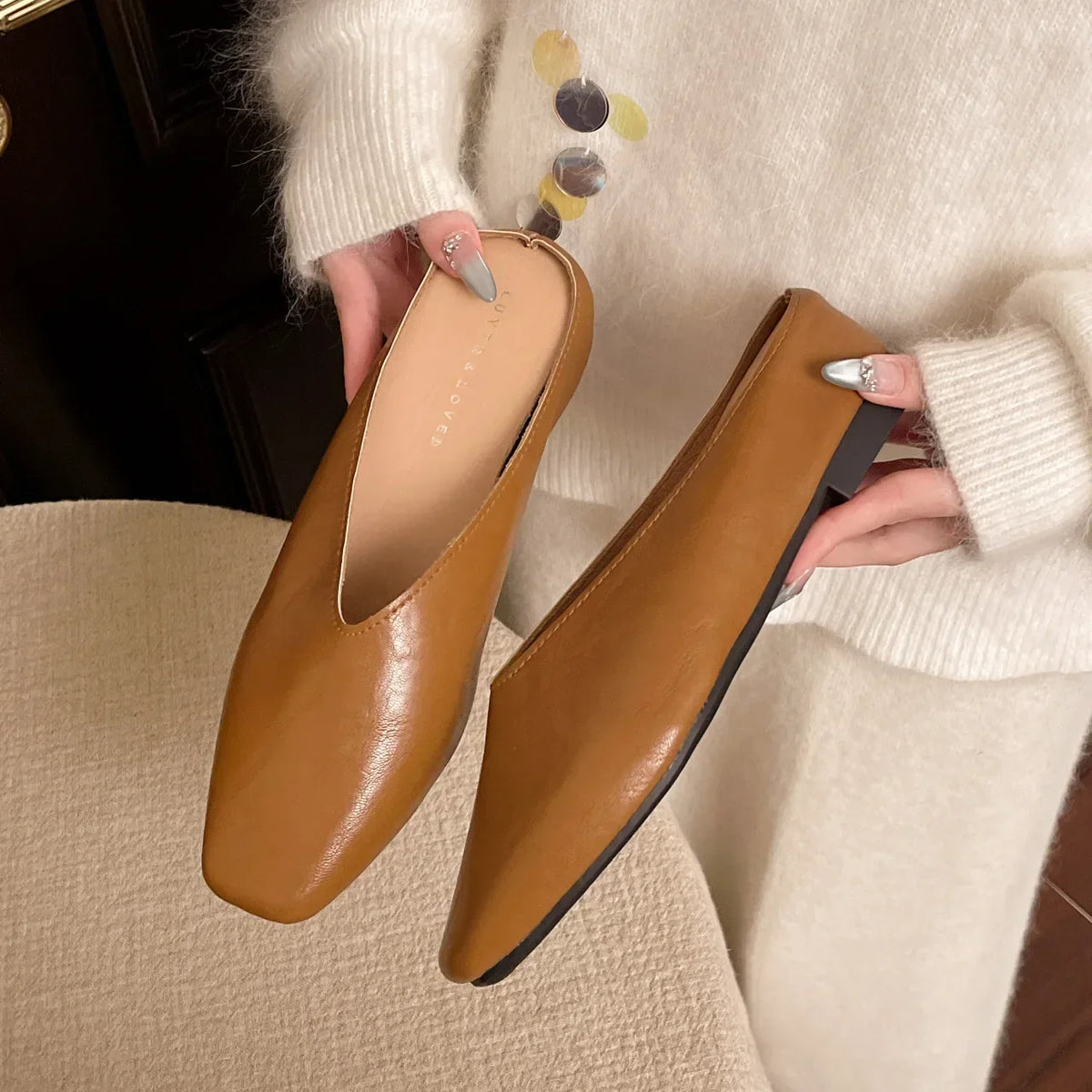 Lyra | Stylish Mules