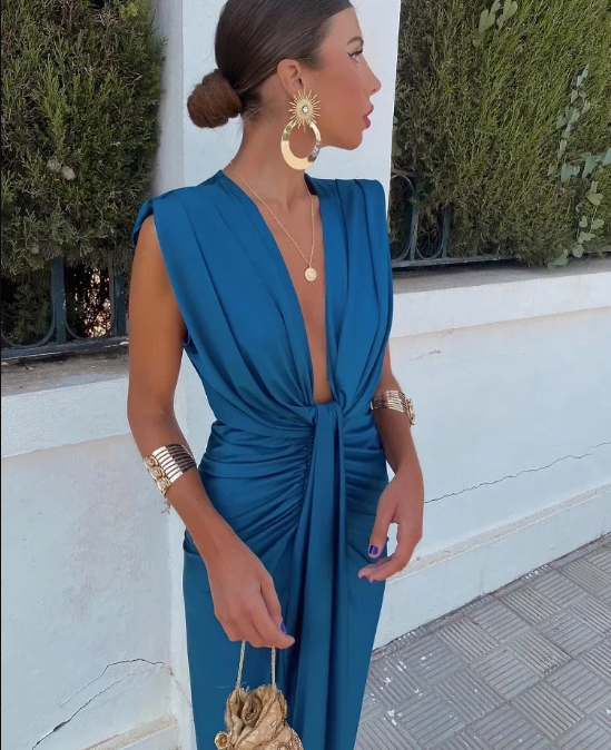 Ellis & Johnson™  | Elegant Pleated Dress