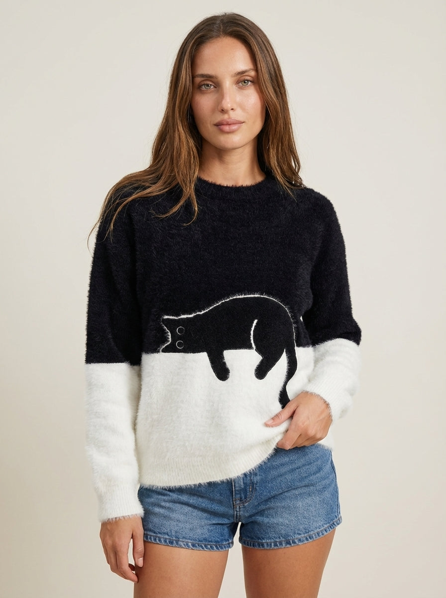 Luna - Women's Sweatshirt with Cat Graphic