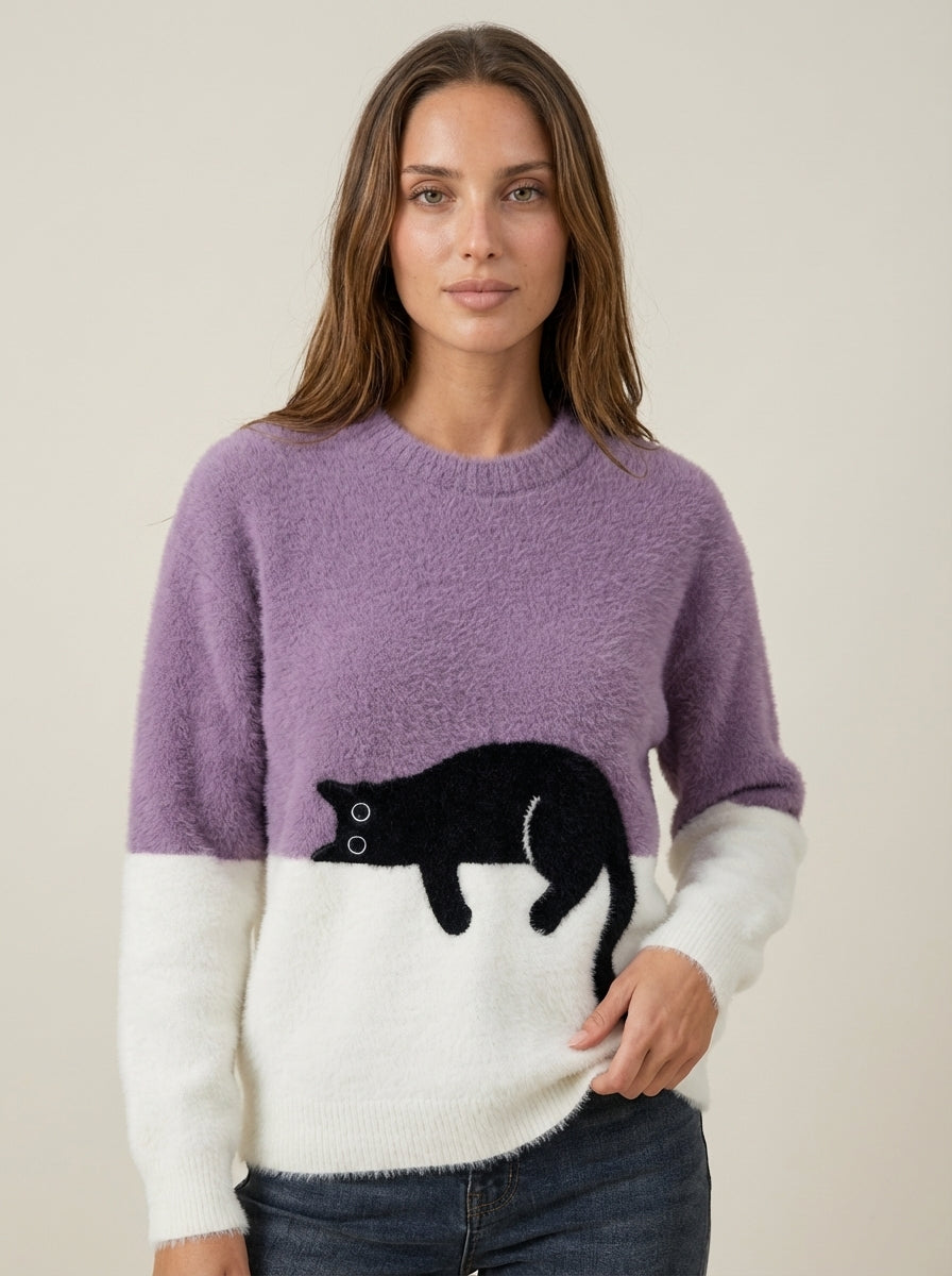 Luna - Women's Sweatshirt with Cat Graphic
