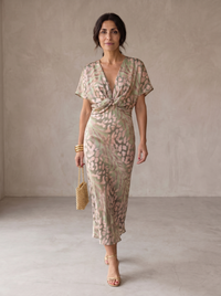 Antonella | Elegant dress in lightweight, fluid fabric