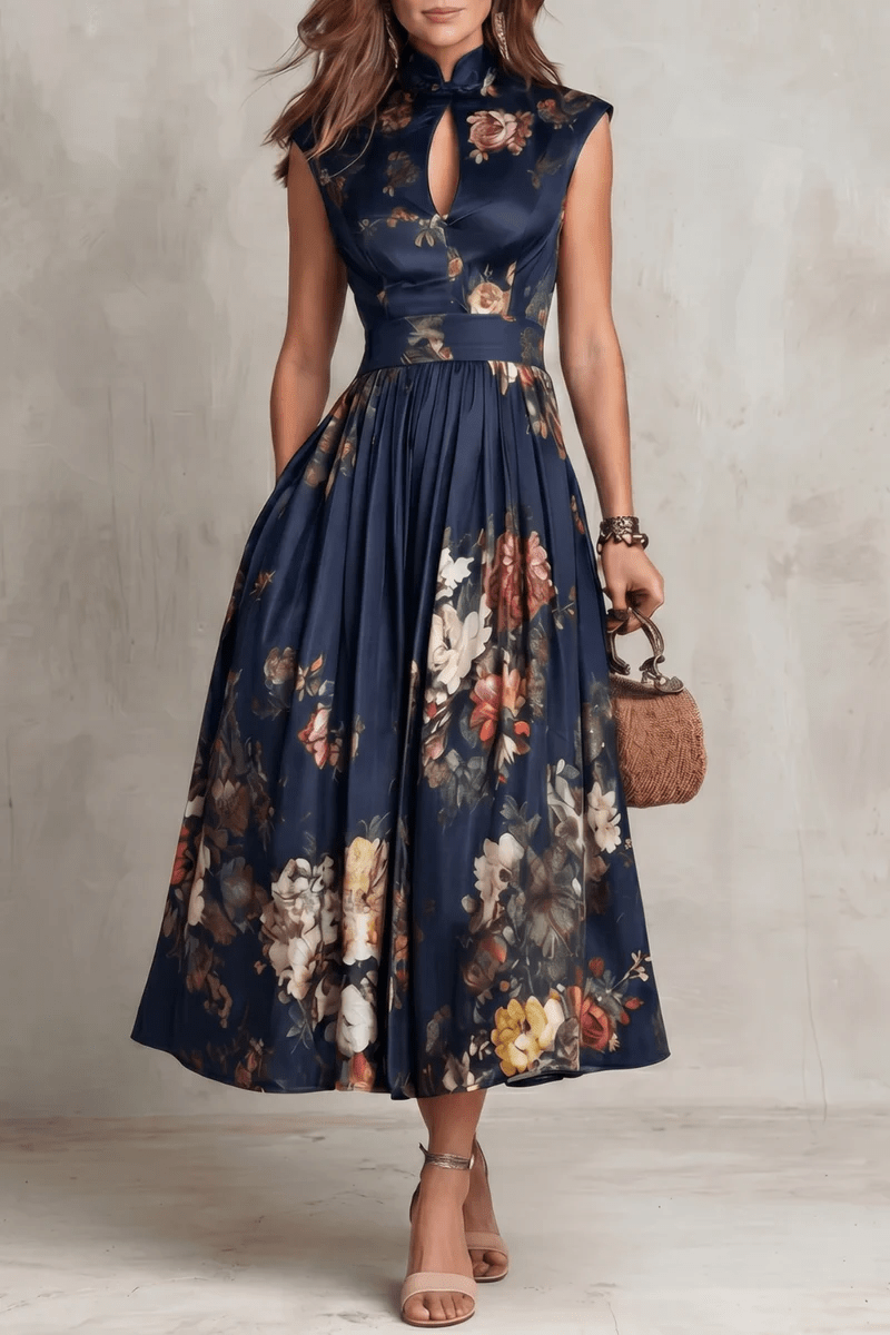 Rosalie | Keyhole Collar Pleated Midi – Wells & Rose